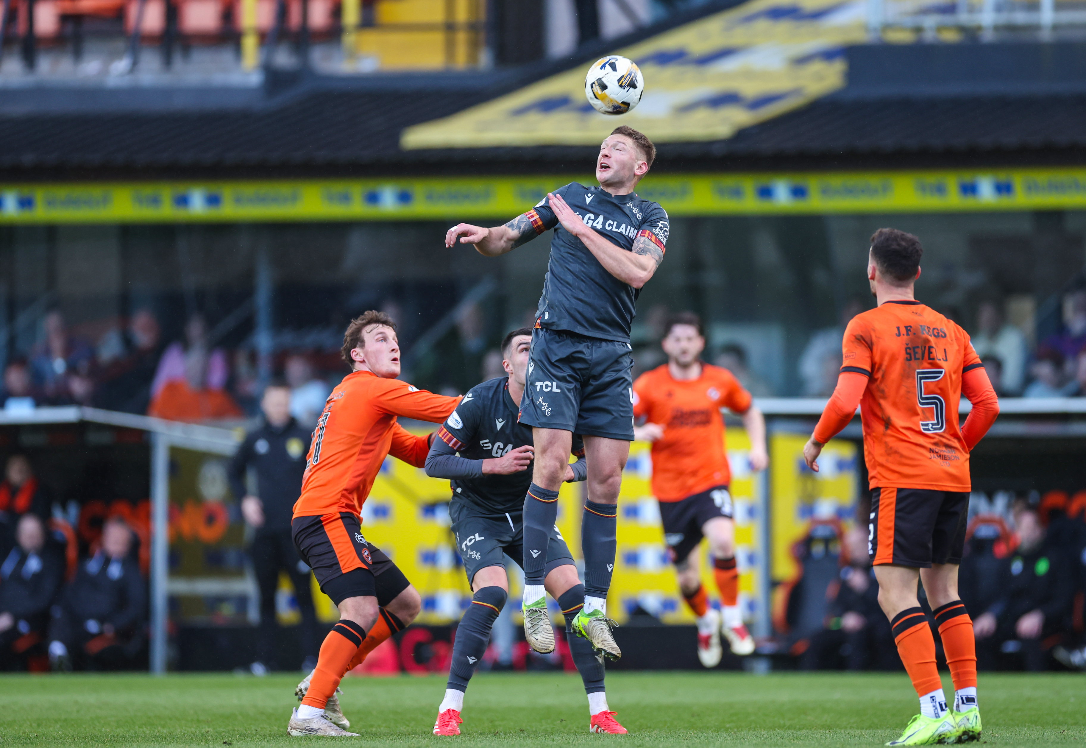 Dundee United v Motherwell