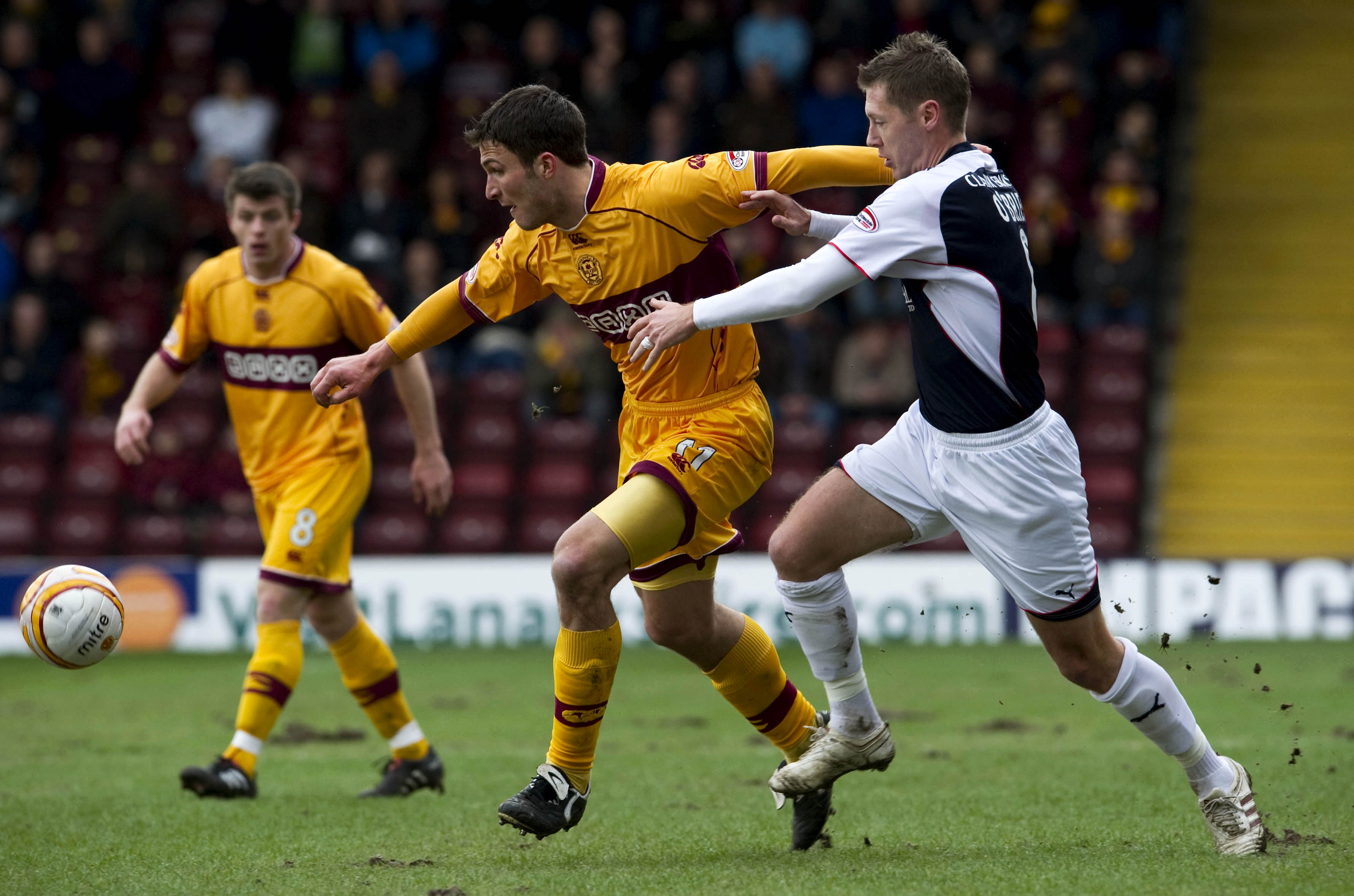 Motherwell v Falkirk