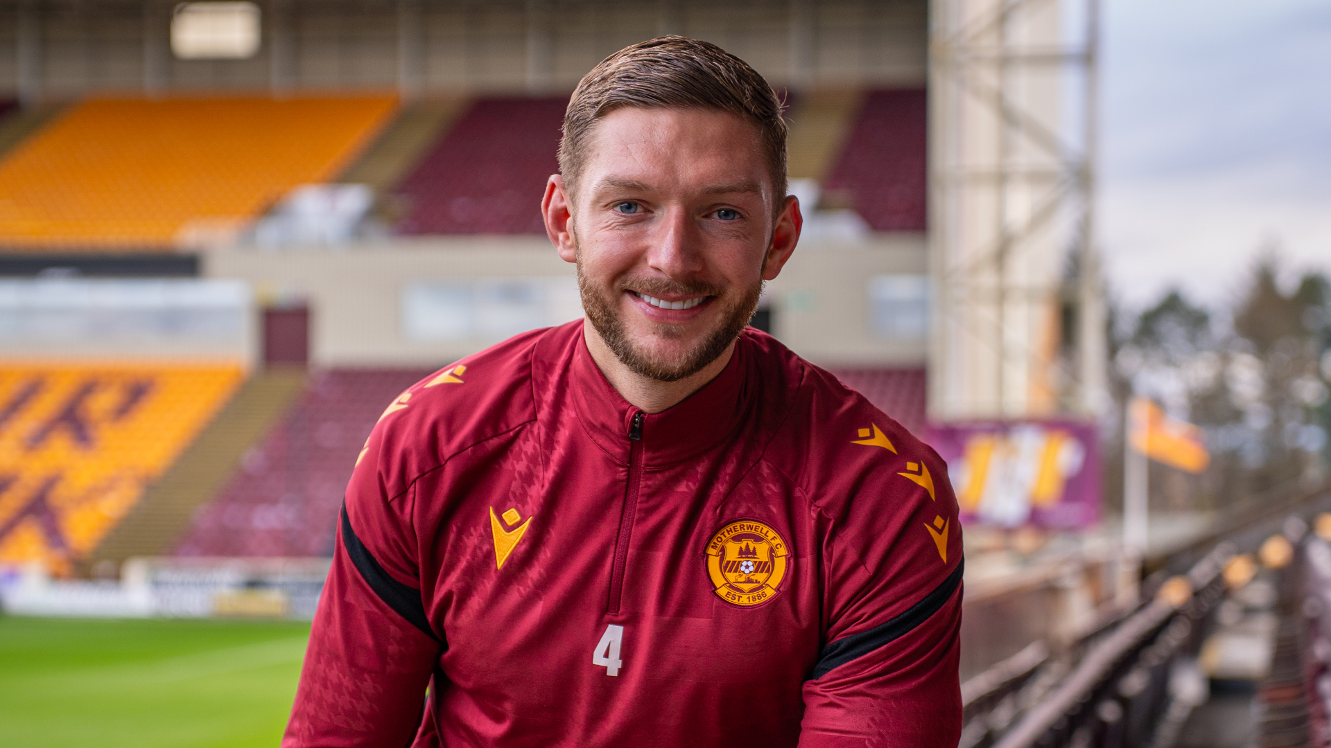 Liam Gordon ahead of Hibernian