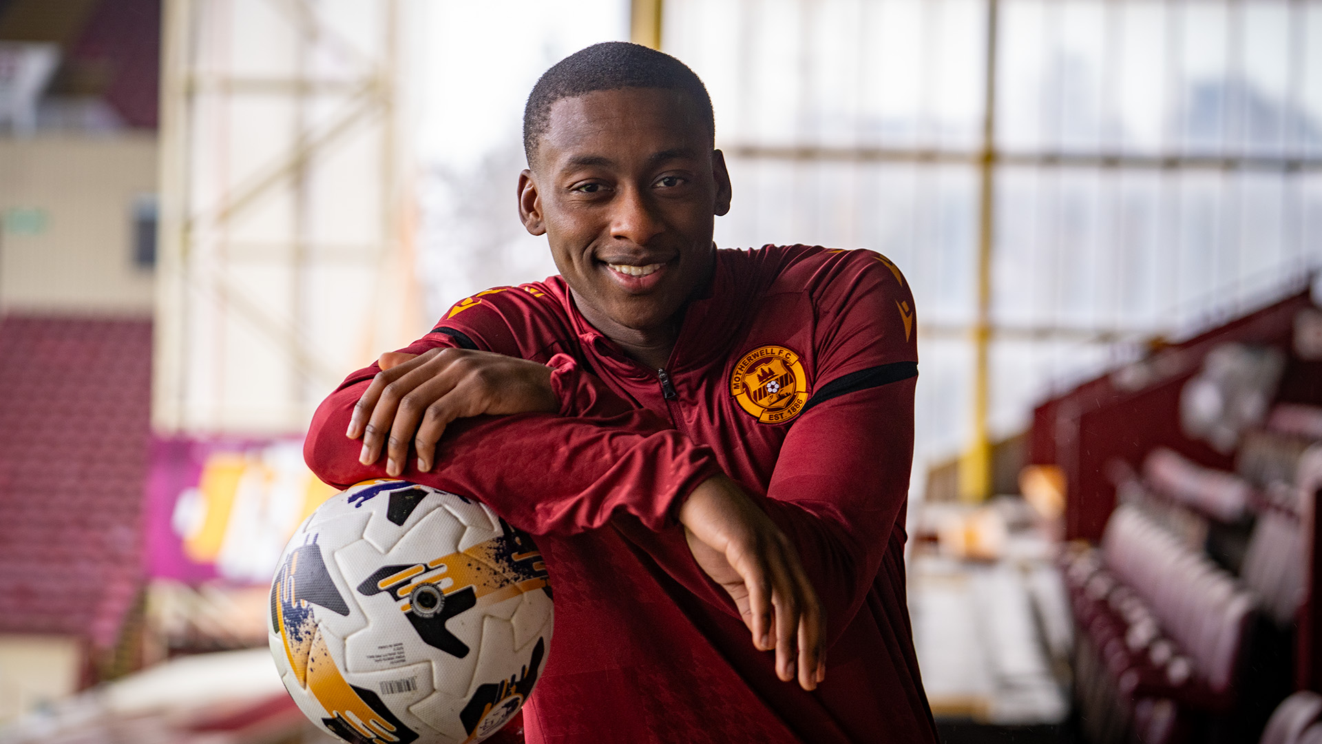 Tawanda Maswanhise ahead of Hearts